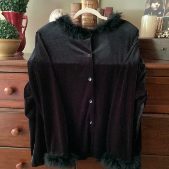 Black Velvet Blouse with black ostrich feathers around the neck and sleeves - Picture 1 of 2